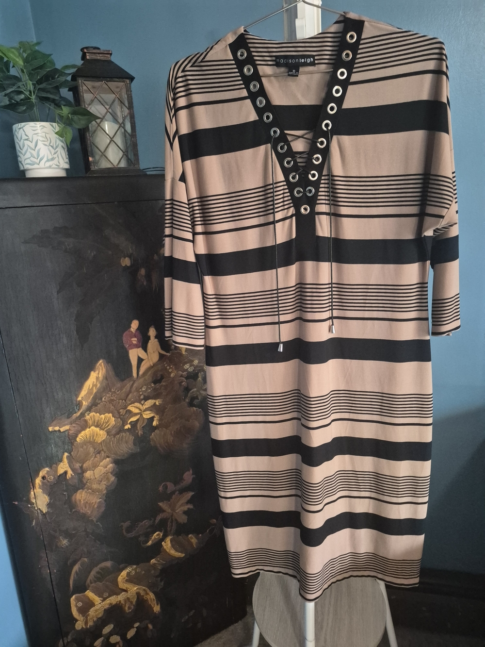 Madison Leigh V-neck String Tie Striped Dress Sz. 10